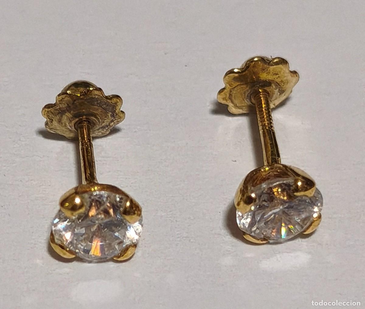 Joyeria: Pendientes de oro 18 quilates con piedra blanca redonda sint&eacute;tica