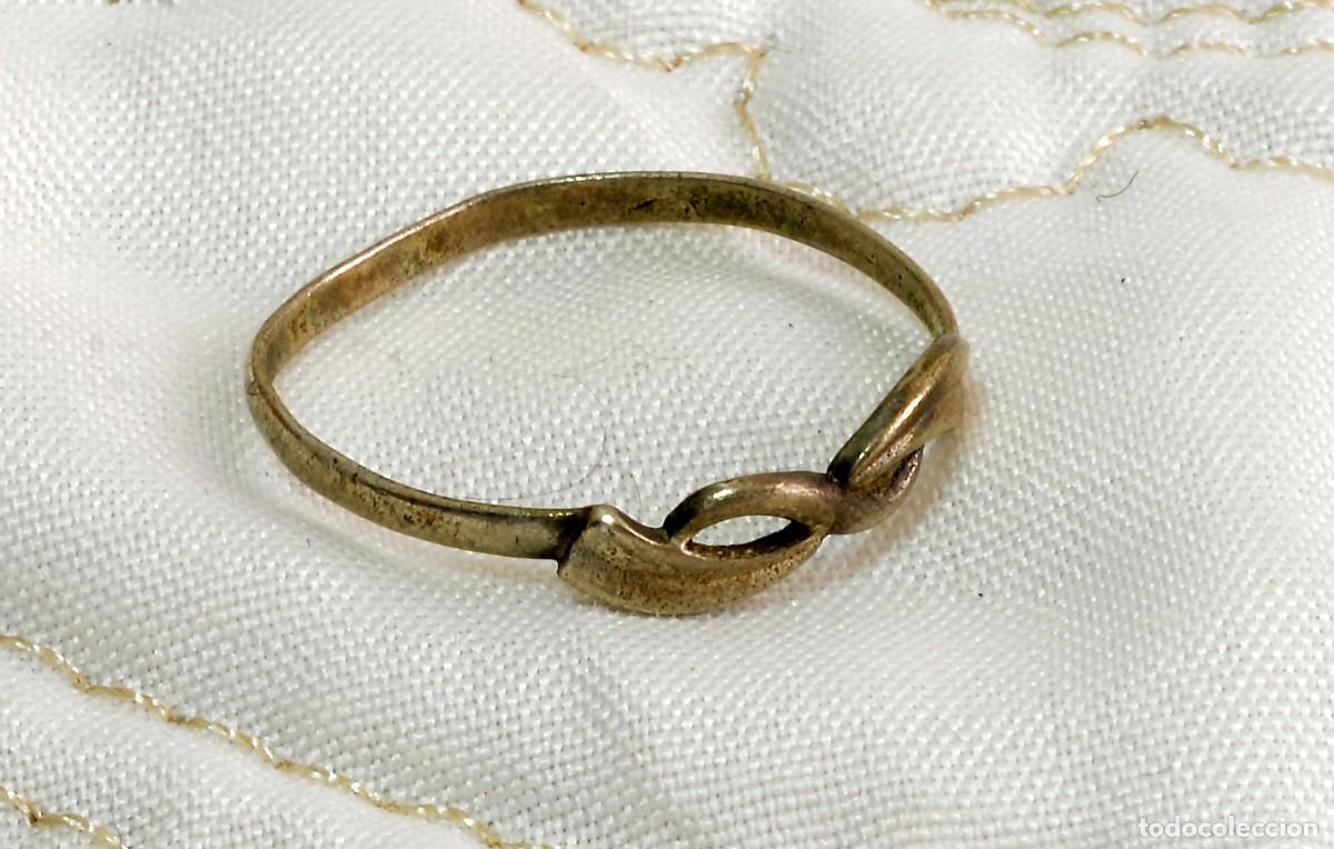 Joyeria: SENCILLO ANILLO DE PLATA ANTIGUA