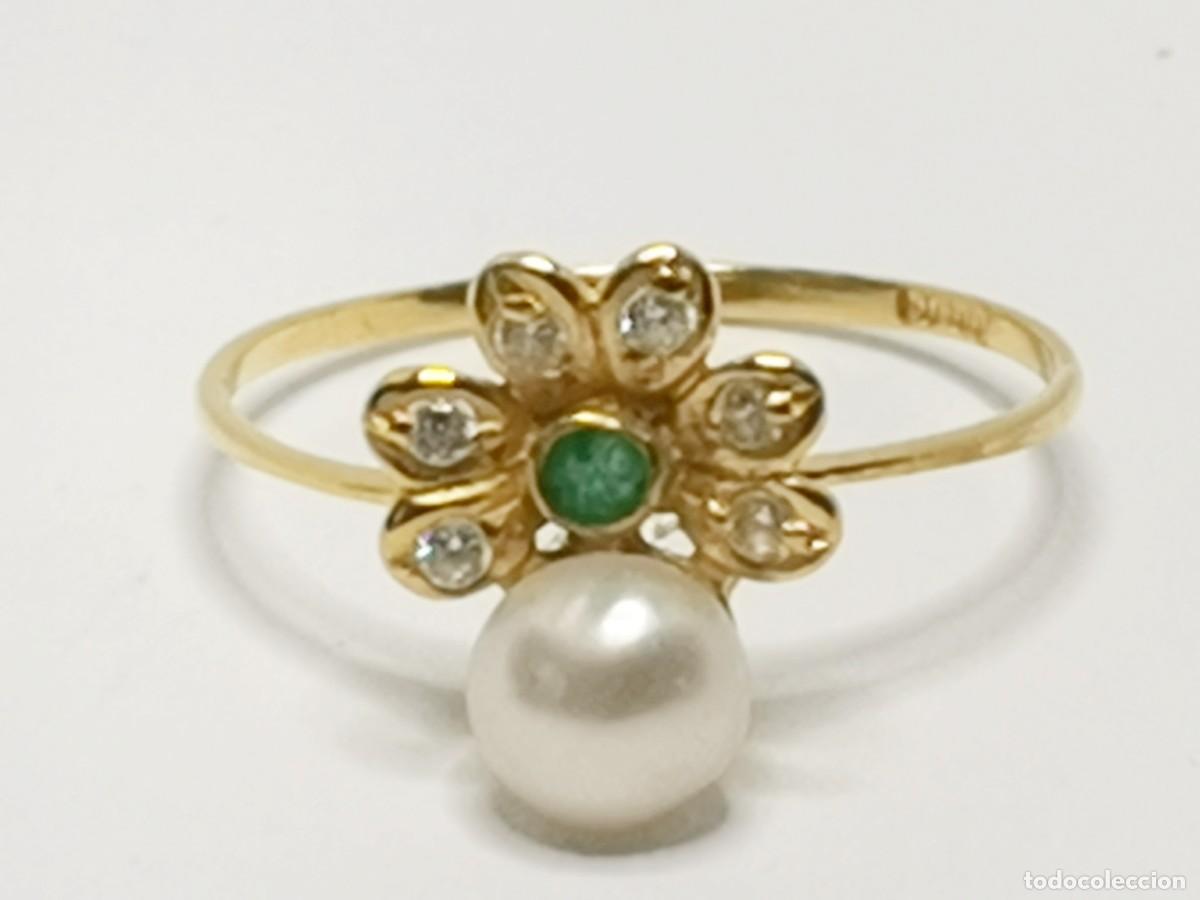 Joyeria: Anillo Floral de Oro 18kt con Perla y Piedra Verde - Talla 8 (Tatum)