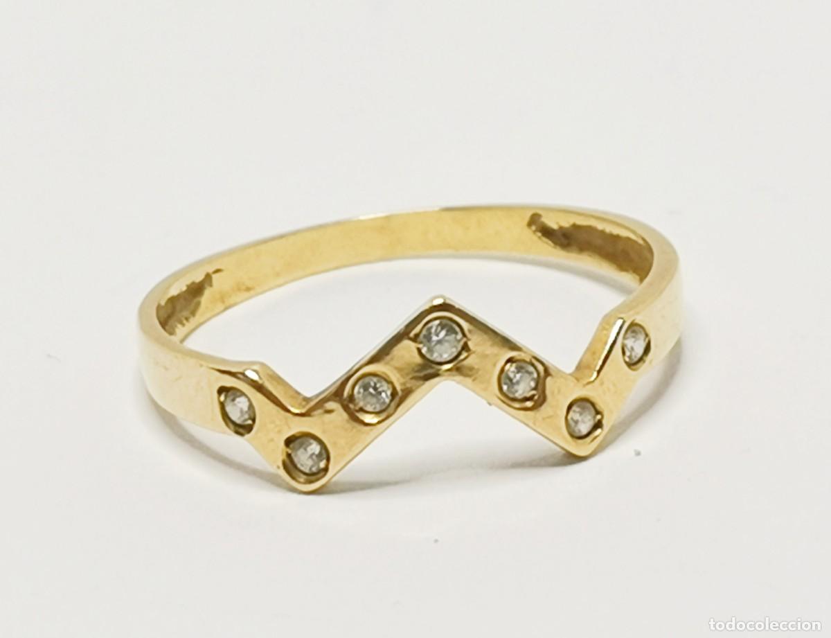 Joyeria: Anillo Chevron &rdquo;Media Corona&rdquo; en Oro 18kt con Circonitas - Talla 14 (Tatum)