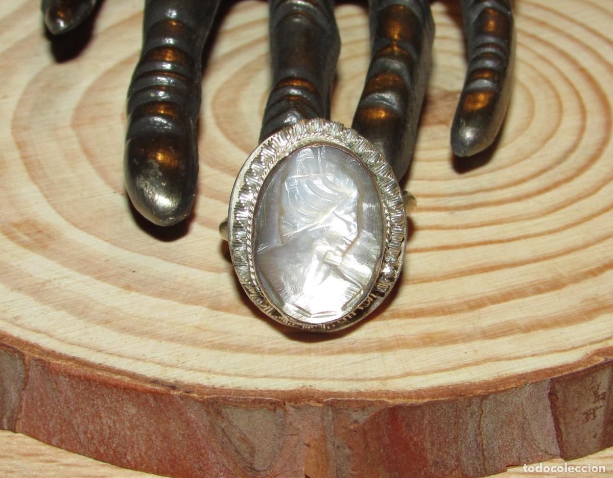 Joyeria: Anillo sortija antigua vintage camafeo tallado n&aacute;car madreperla plata baja sello Ag 800