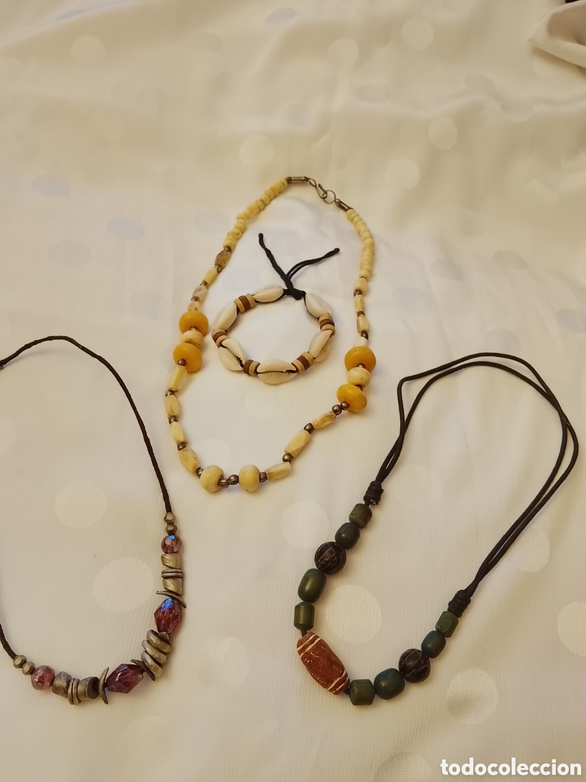 Joyeria: Lote de 3 gargantillas +pulsera de caracolas . - Foto 2