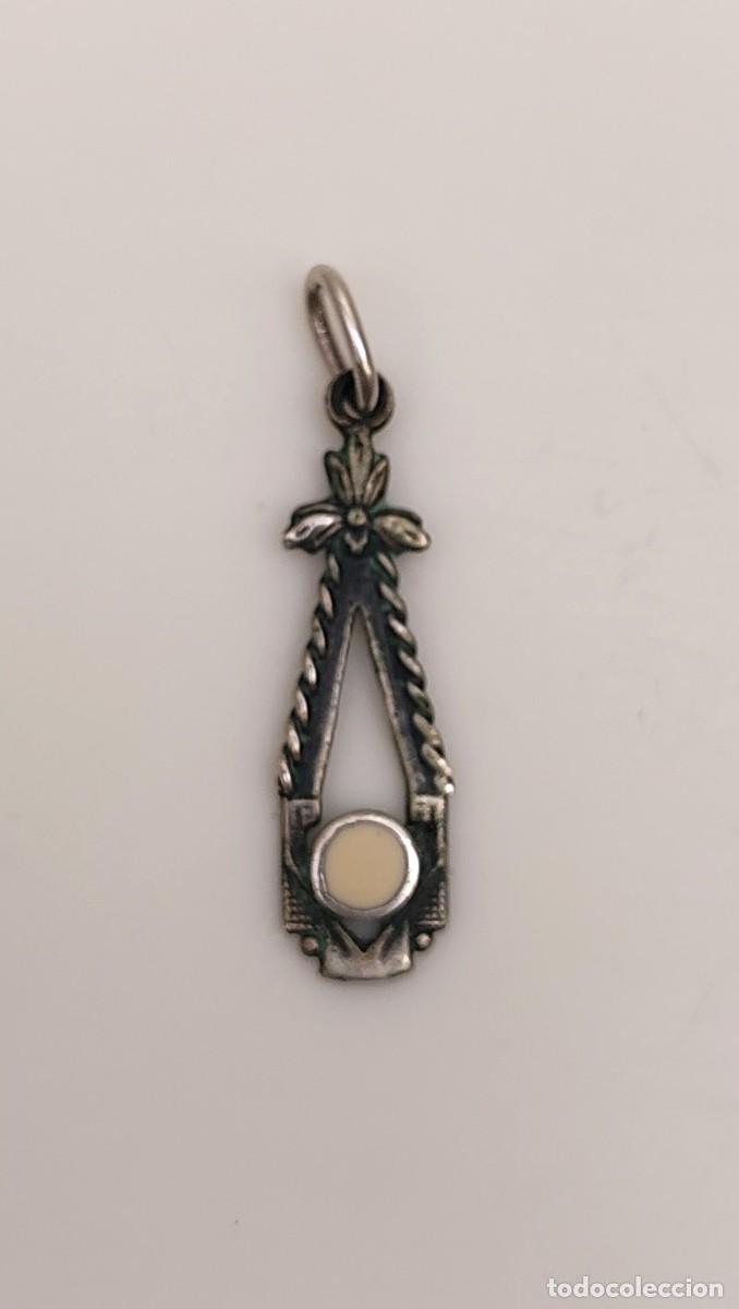 Joyeria: Colgante vintage en plata y marfil