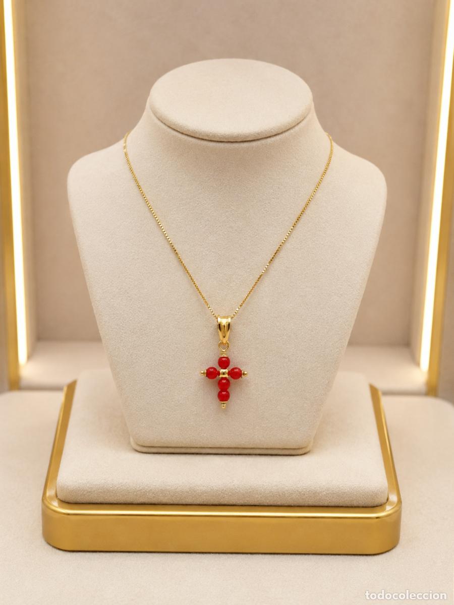 Joyeria: FINO COLLAR ITALIANO COMPUESTO POR BRILLANTE CADENA Y PEQUE&Ntilde;O COLGANTE CRUZ DE CORAL NATURAL