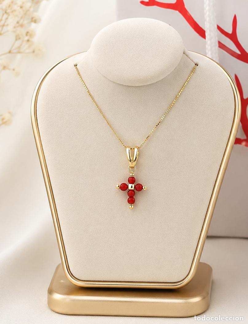 Joyeria: FINO COLLAR ITALIANO COMPUESTO POR BRILLANTE CADENA Y PEQUE&Ntilde;A CRUZ COLGANTE DE CORAL NATURAL