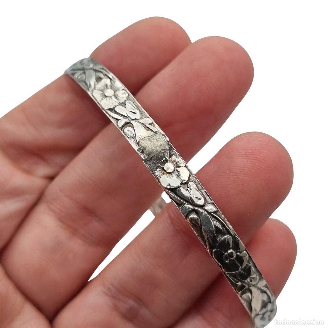 Joyeria: Pulsera vintage de plata con flores repujadas de inspiraci&oacute;n floral circa 1950