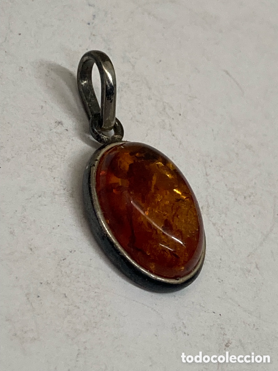 Joyeria: Colgante de plata y ambar C631