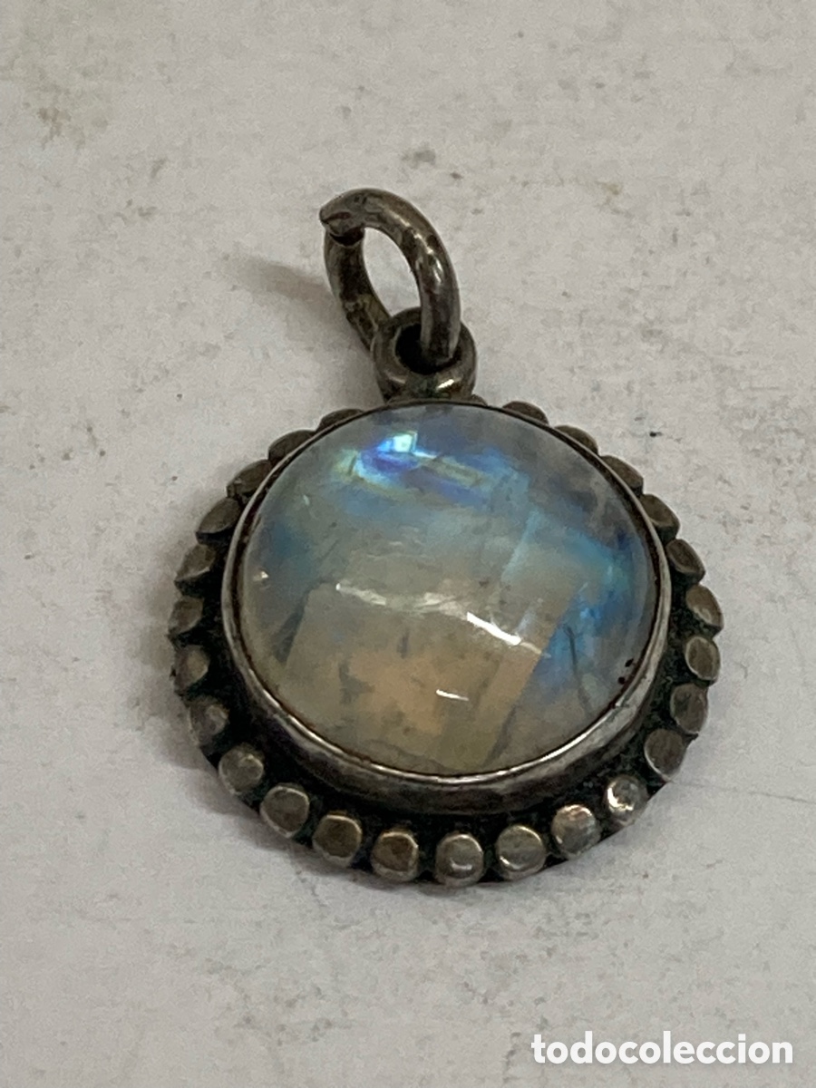 Joyeria: Colgante de plata y piedra luna C631