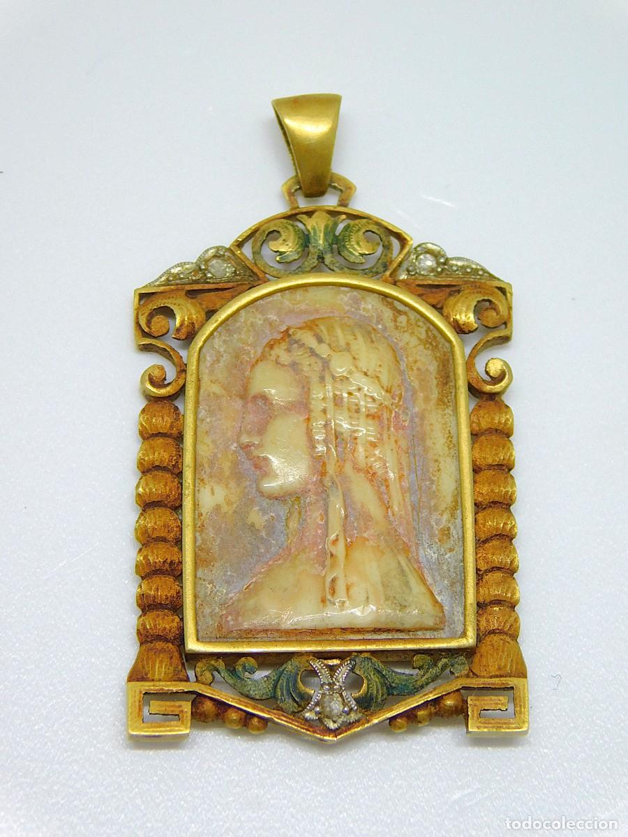 Joaillerie: COLGANTE MODERNISTA CON CAMAFEO - ORO 14K