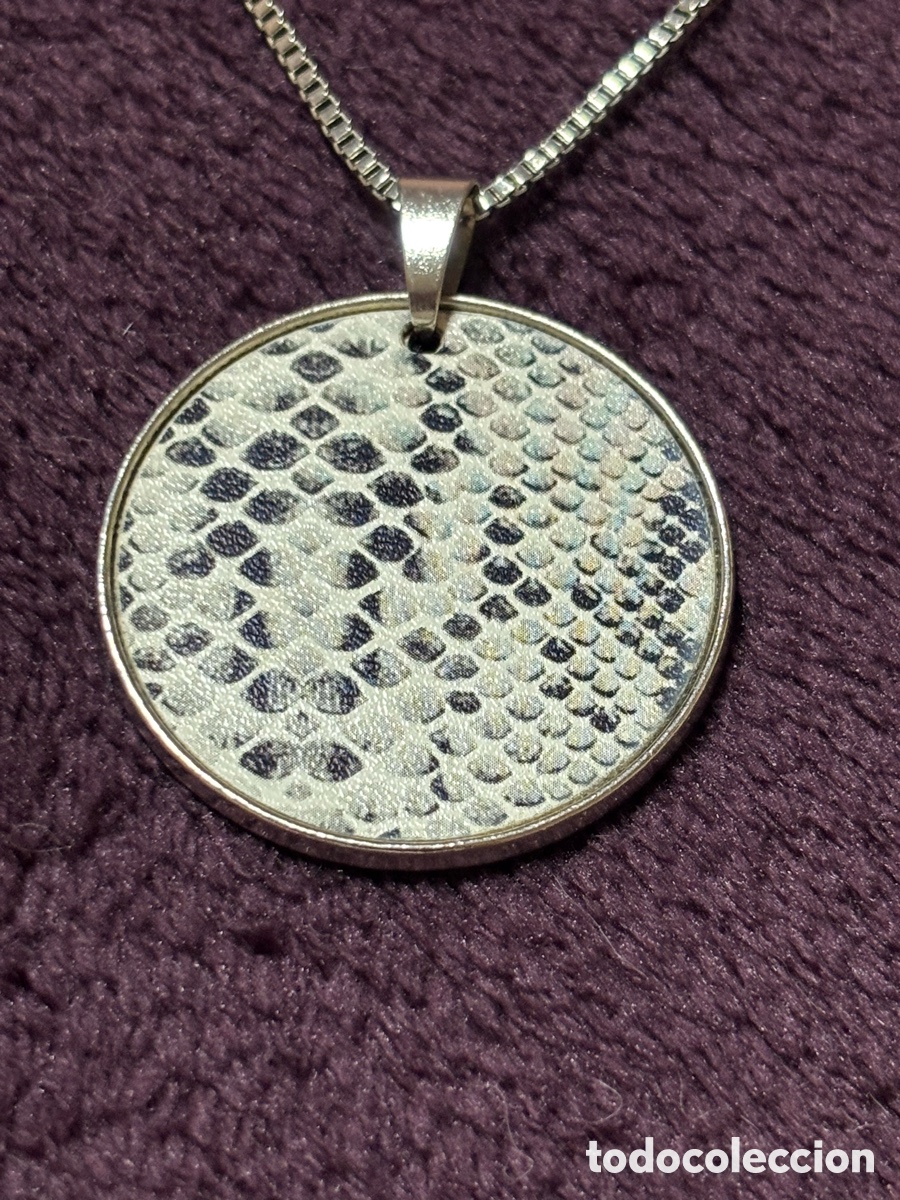 Joyeria: Colgante de bisuter&iacute;a. Con cadena - Foto 2