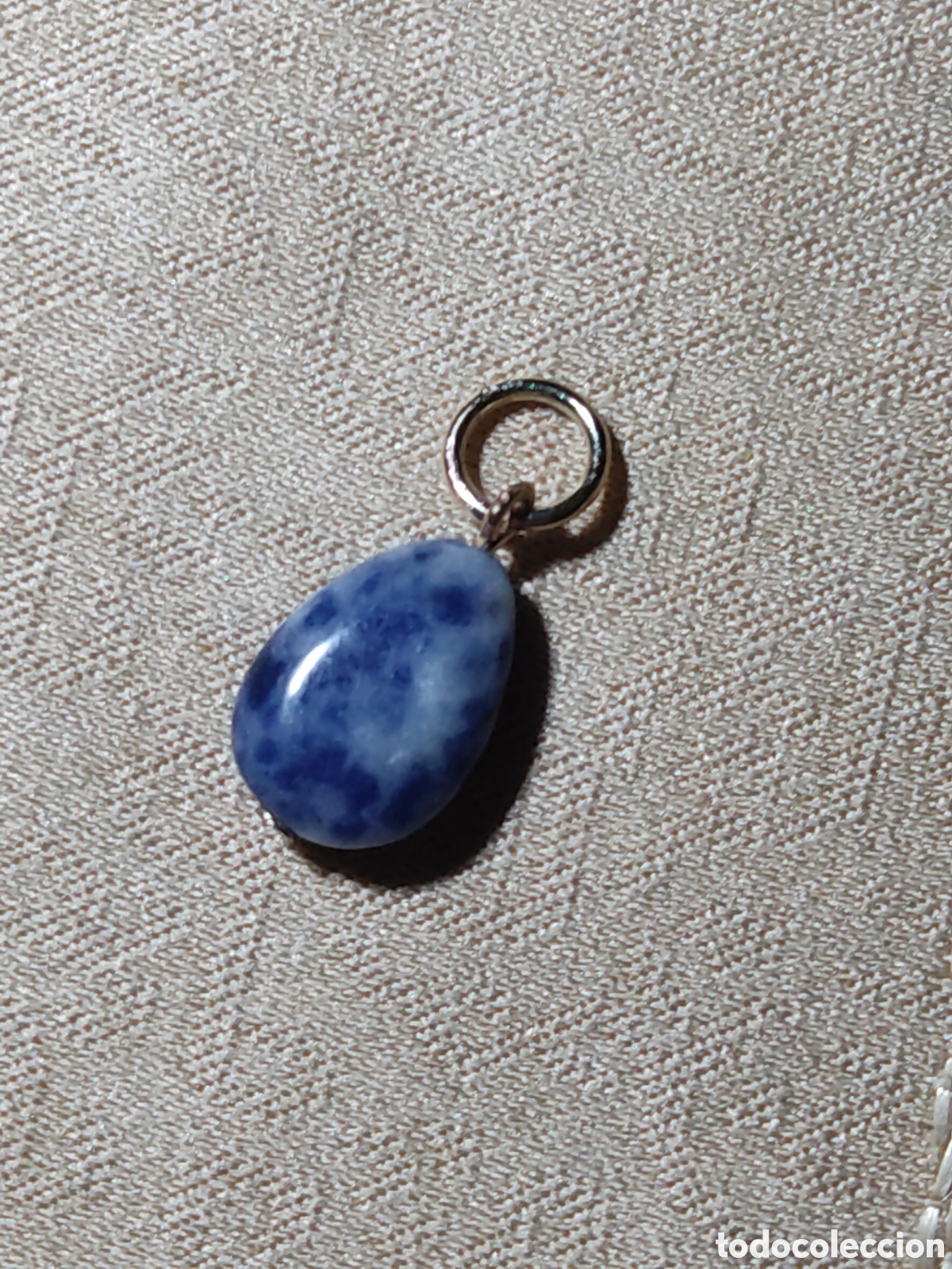 Joyeria: Peque&ntilde;o colgante de lapisl&aacute;zuli para pulsera o cadena.