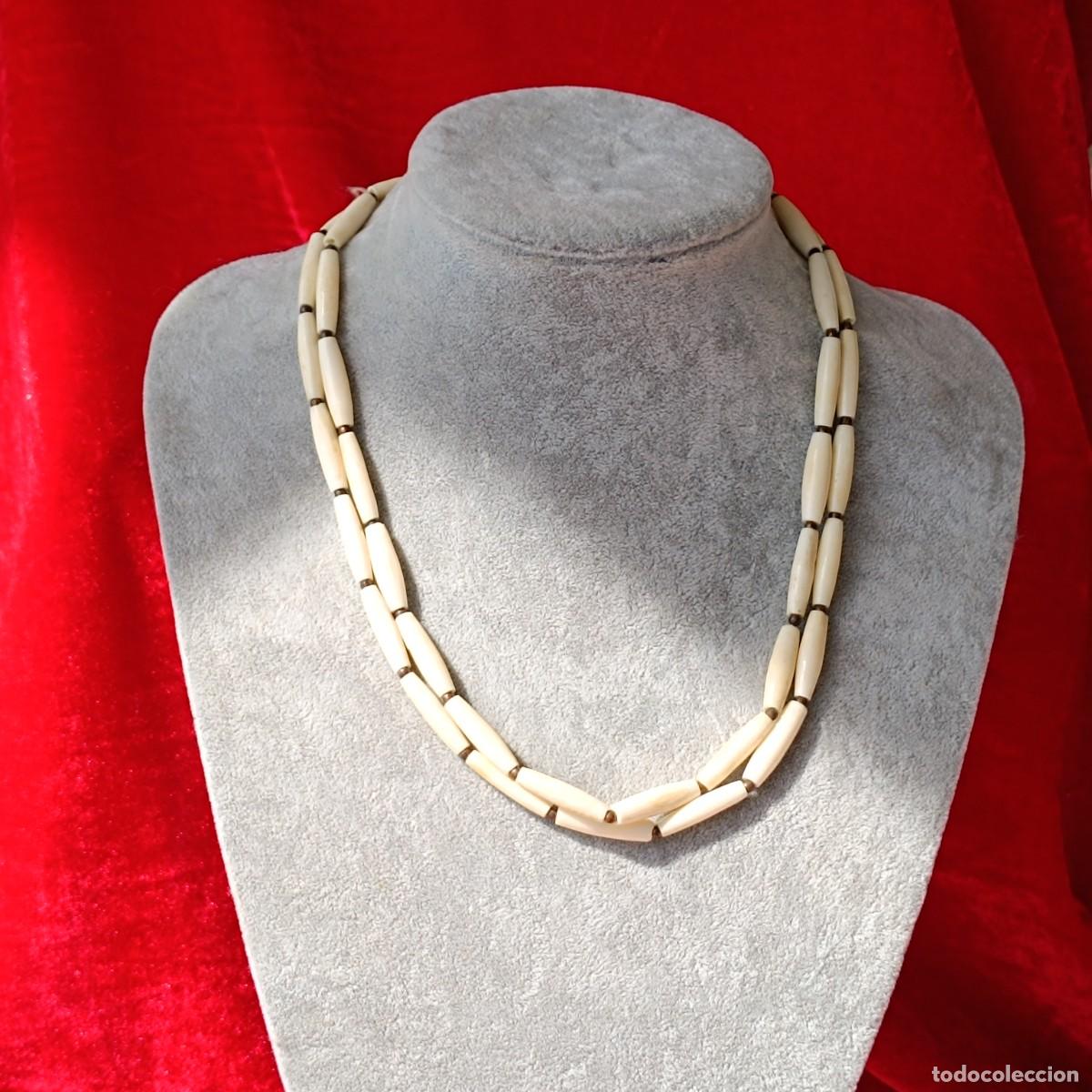 Joyeria: Collar &eacute;tnico de hueso con separadores met&aacute;licos, 54 cm