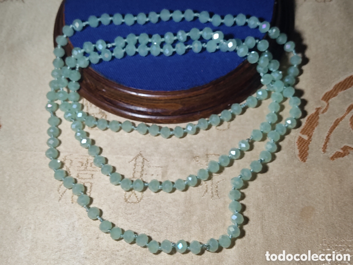 Joyeria: Collar anudado largo de vueltas de cristal verde jade facetado con destellos.1 metro 30cm.Vintage.