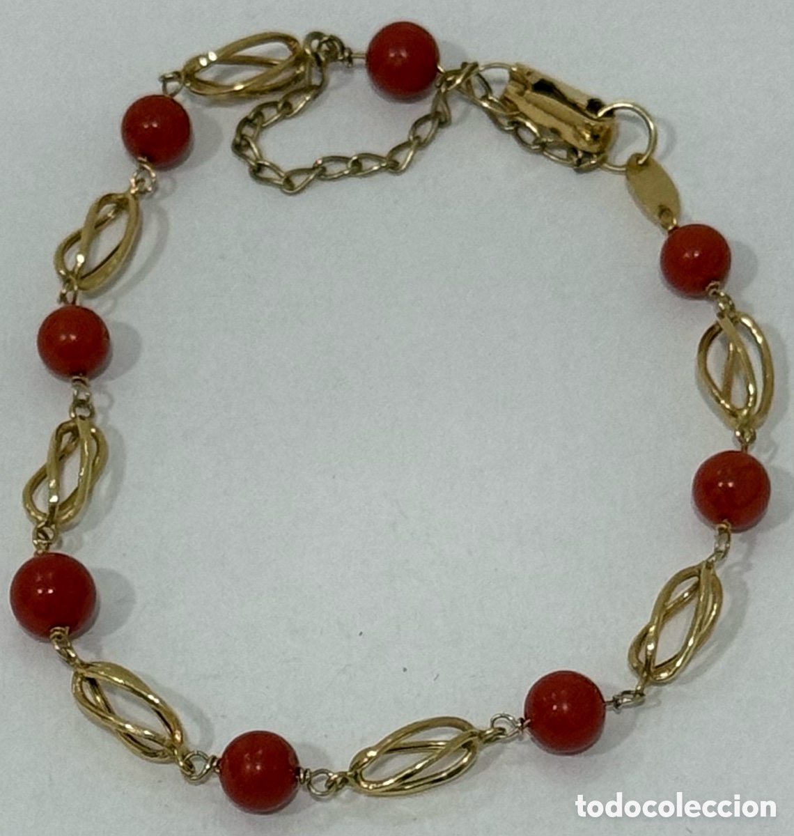Joyeria: ANTIGUA Y ELEGANTE PULSERA ORO 18k Y CORAL DEL MEDITERR&Aacute;NEO