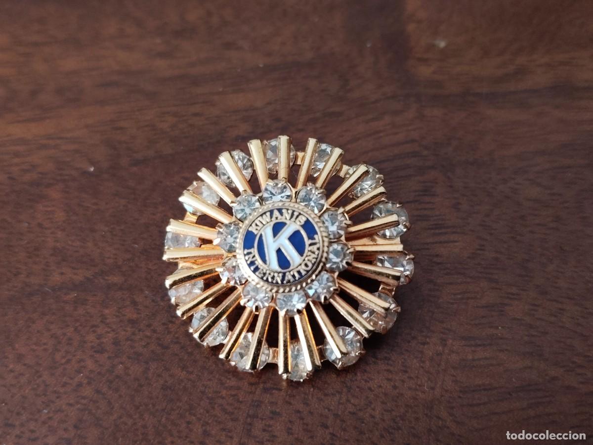 Joyeria: Broche Vintage de Kiwanis Internacional. - Foto 1