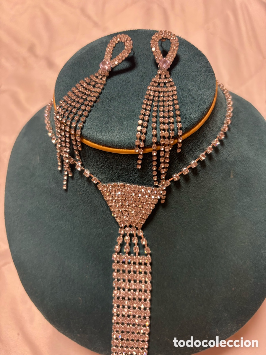 Joyeria: Conjunto gargantilla y pendientes strass