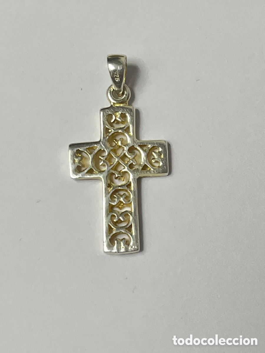 Joyeria: Colgante de cruz en plata /C627