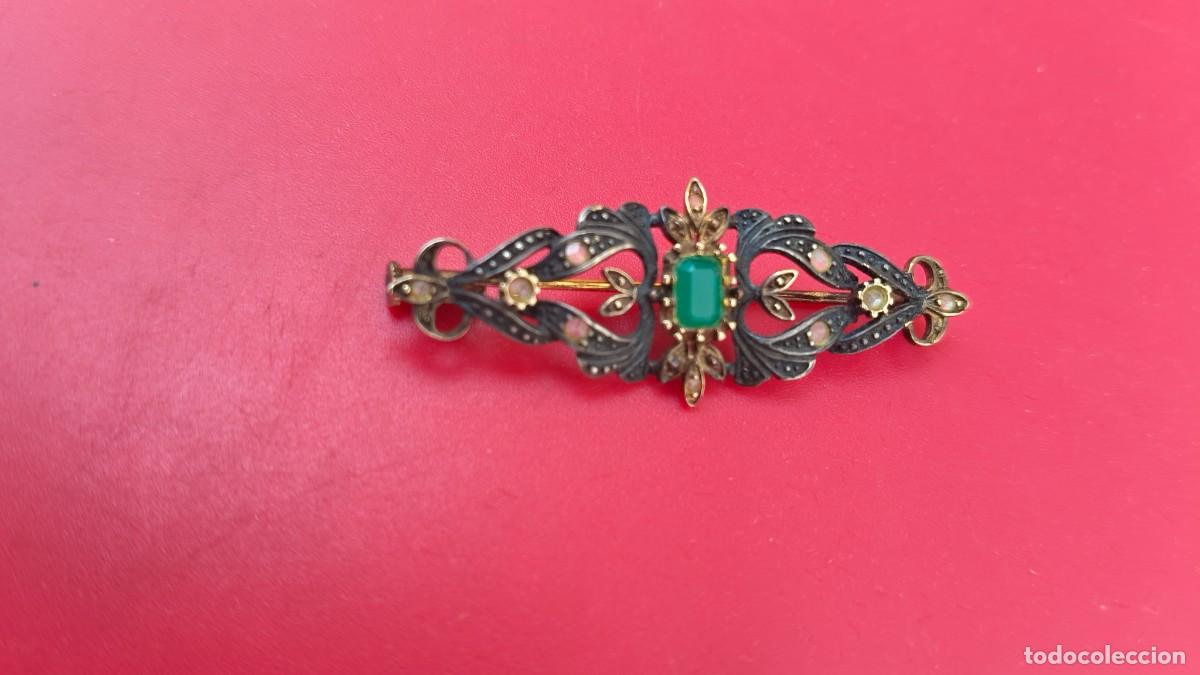 Joyeria: Broche vermeil 1890 argent 800 avec &eacute;meraude v&eacute;ritable et opale rare et pr&eacute;cieux