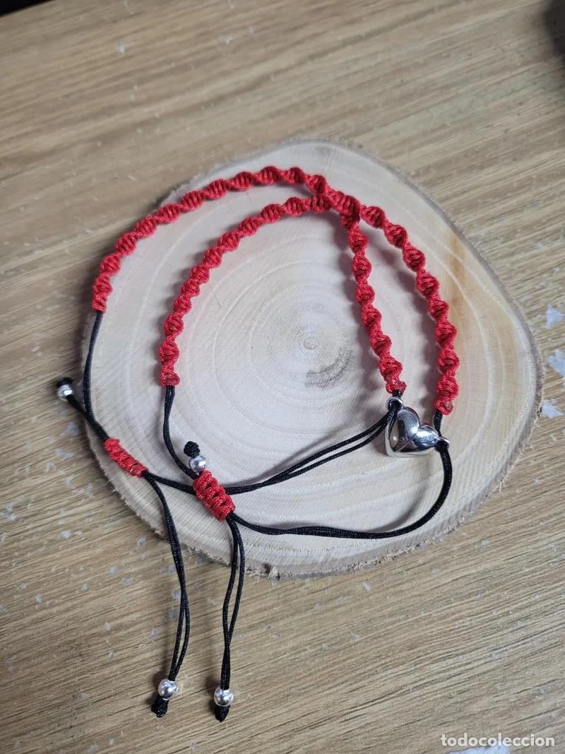 Jewelry: 2 Pulseras con im&aacute;n coraz&oacute;n para parejas o amigos