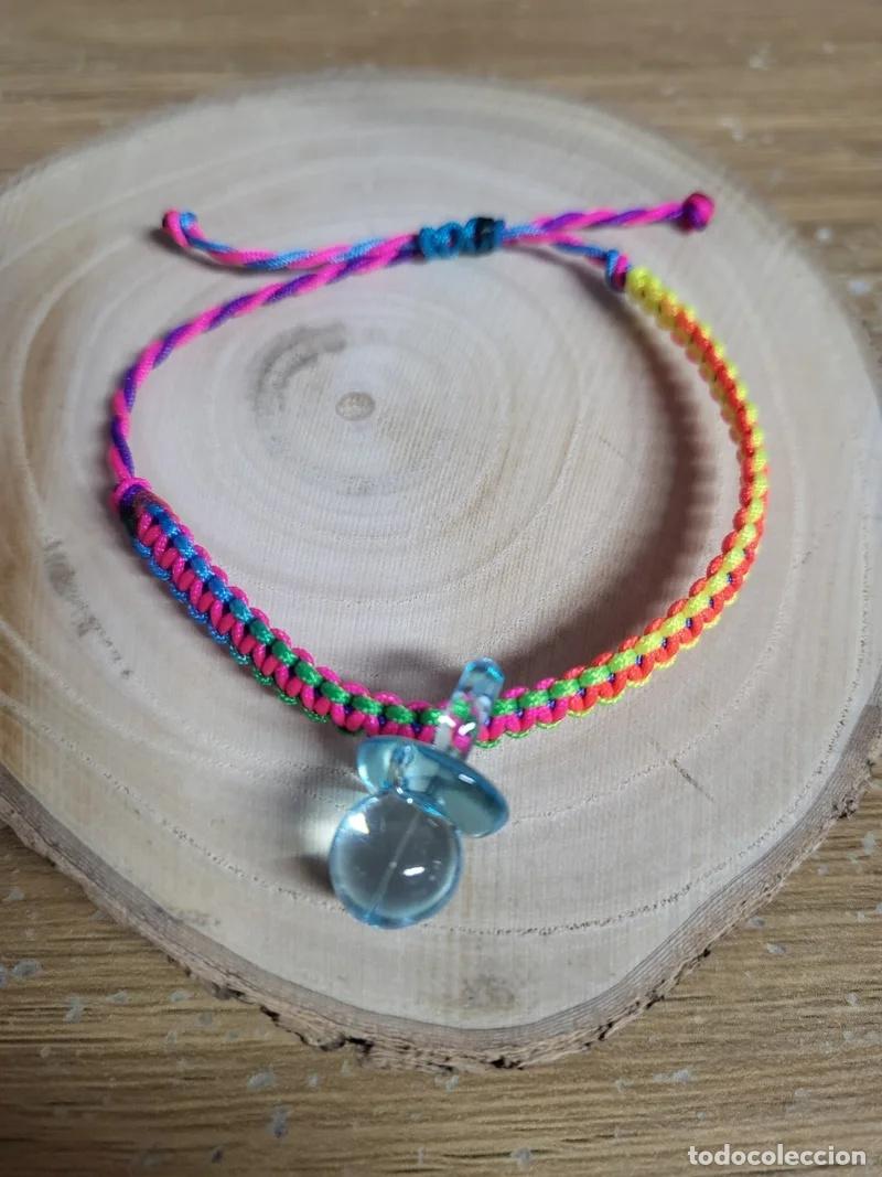 Jewelry: Pulsera con chupete de la suerte, estilo a&ntilde;os 90