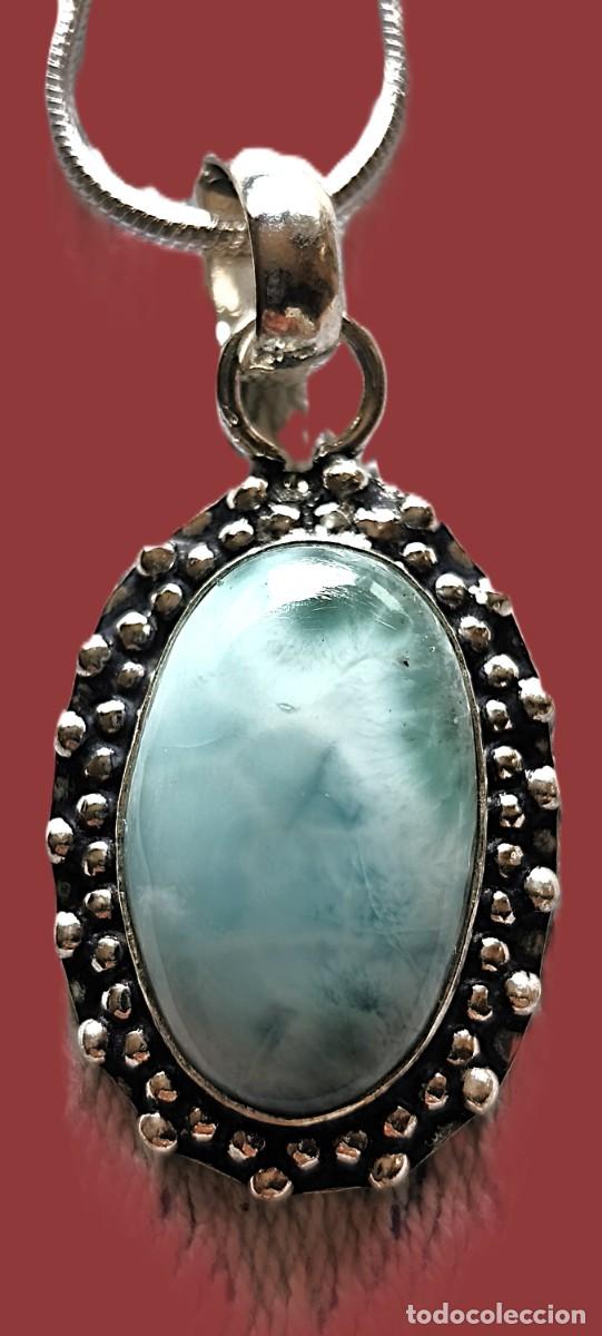 Joyeria: Colgante Chapado en Plata con piedra Larimar y cadena Plata de ley