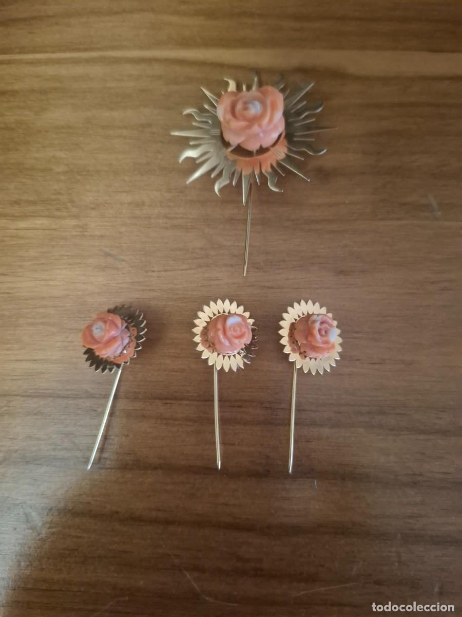 Joyeria: JUEGO DE ALFILERES ORO Y CORAL