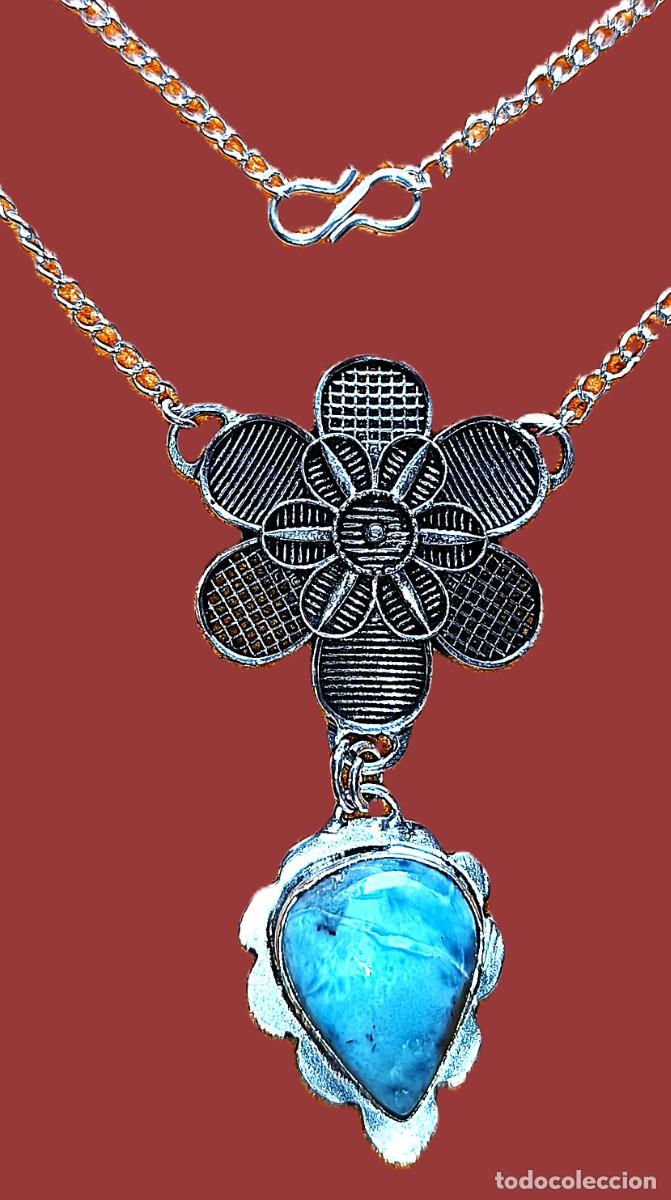 Joyeria: Colgante gargantilla en Plata con piedra Larimar y cadena