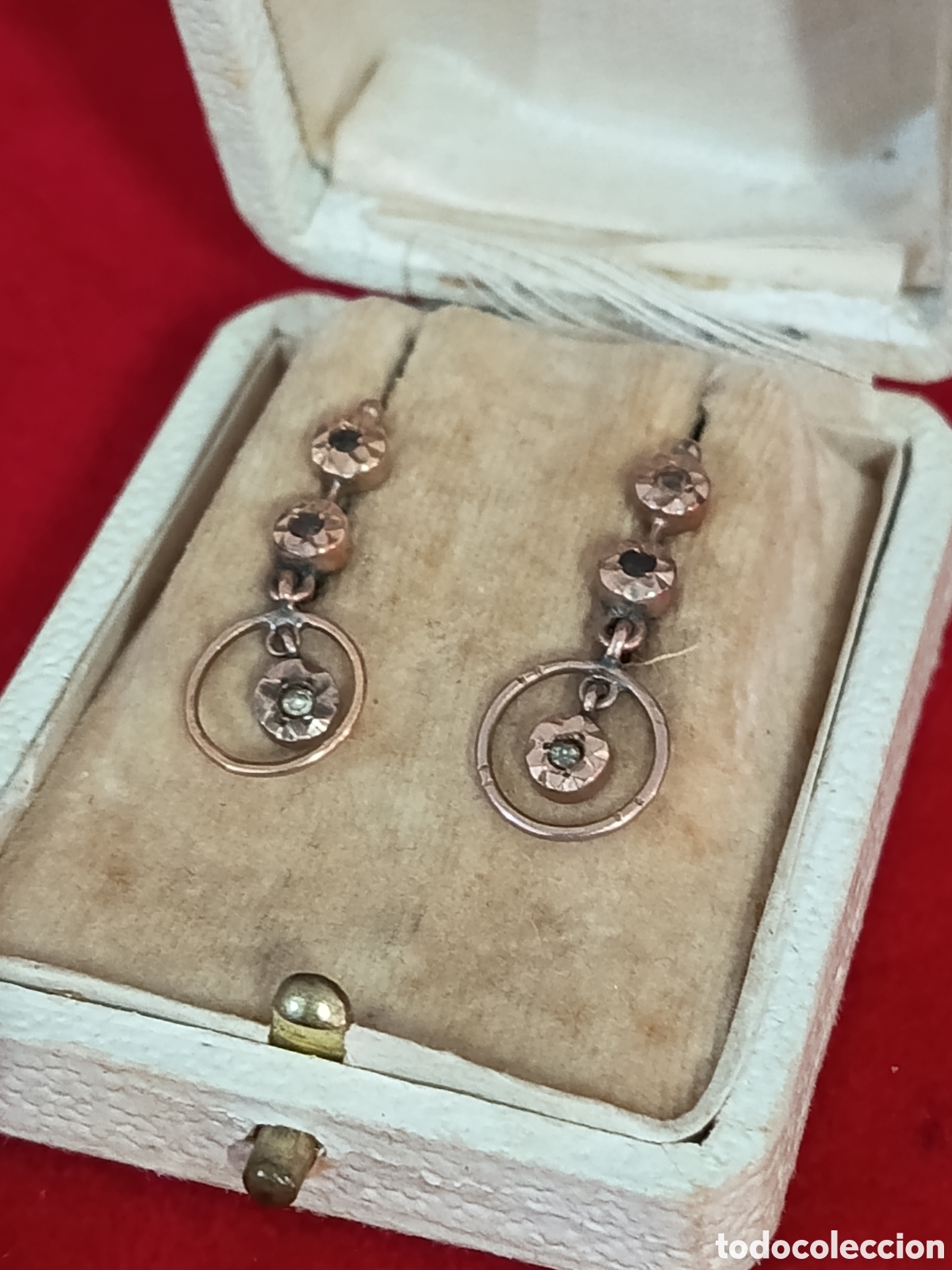 Joyeria: ANTIGUOS PENDIENTES DE ORO DE 14K EN SU CAJA ORIGINAL