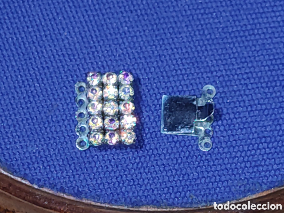 Joyeria: Broche o cierre para collar hasta 5 hilos con cristales de destellos.Vintage.