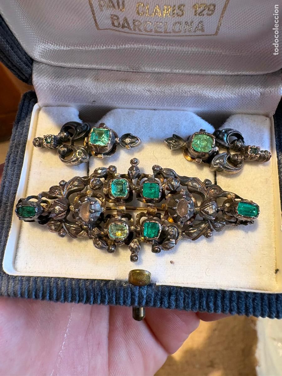 Joyeria: Pendientes y broche alta joyer&iacute;a diamantes oro y plata con esmeraldas siglo xviii Catalunya aragon&eacute;s