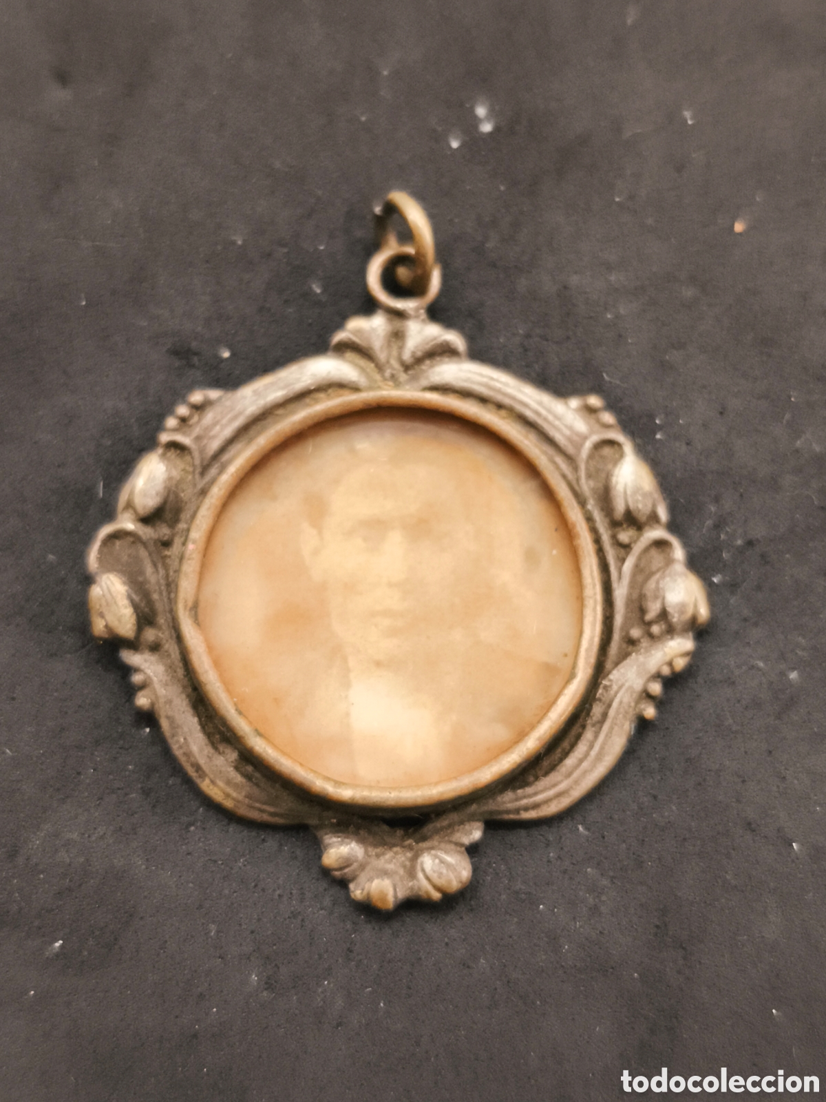 Joyeria: Antiguo colgante portarretratos