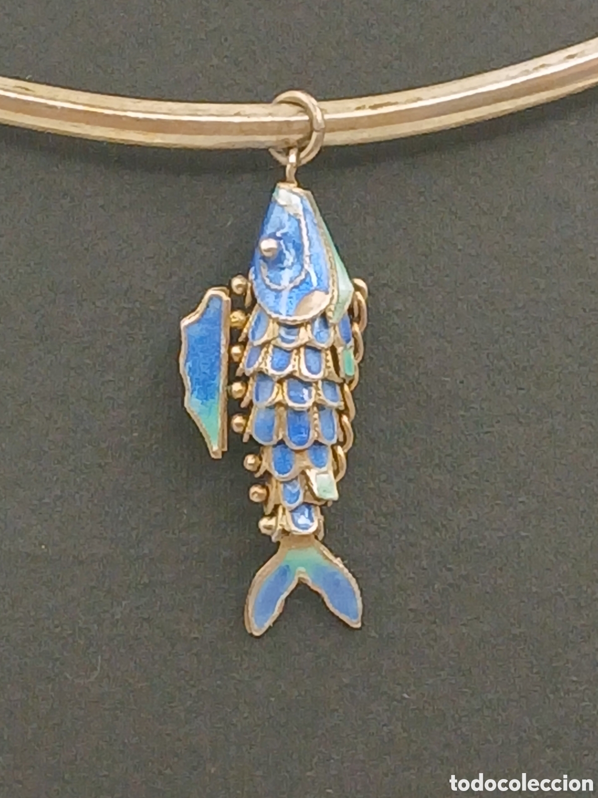 Joyeria: Antiguo colgante plata esmaltada 925mls. Pez articulado 1970's