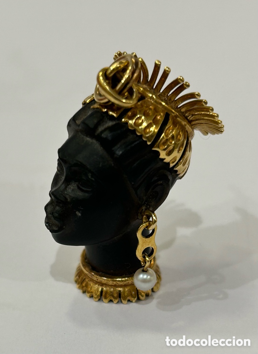 Joyeria: Colgante de &eacute;bano , oro y perlas. Joyer&iacute;a Moretto
