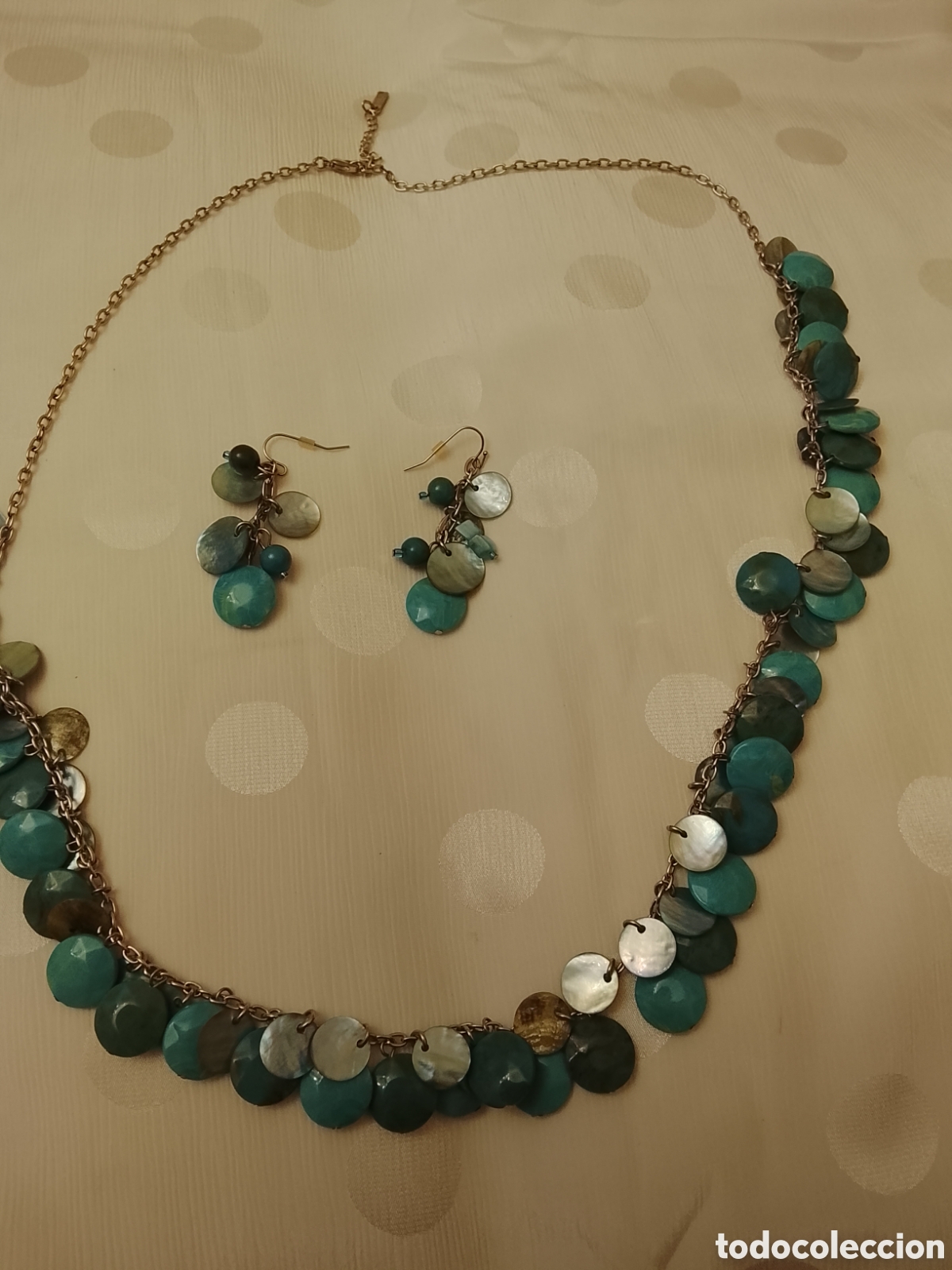 Joyeria: Conjunto de gargantilla y pendientes ,en plata ,nacar y turquesa
