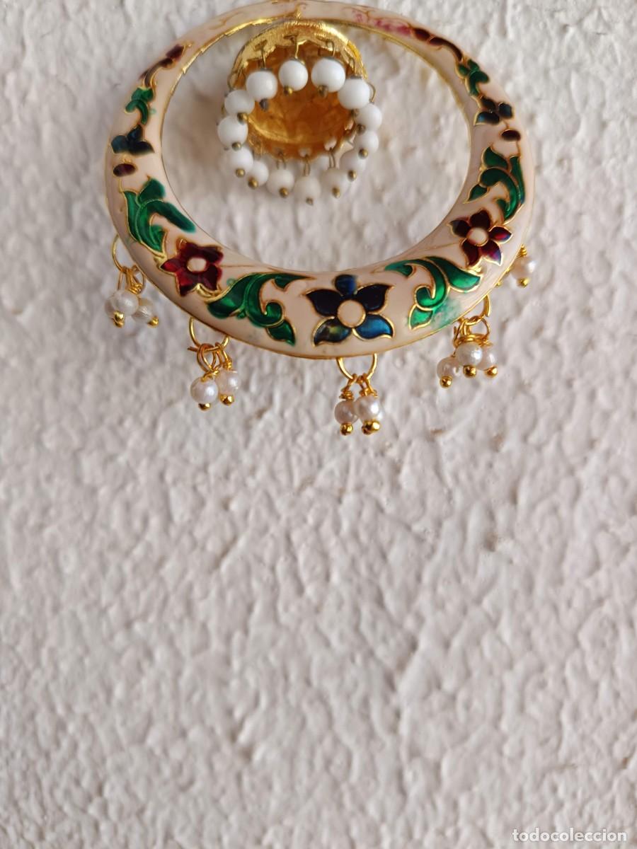 Joyeria: Pendiente Meenakari estilo Chandbali