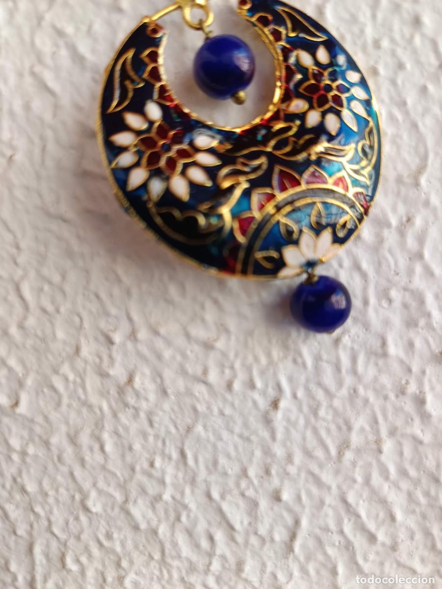 Joyeria: Pendientes de estilo Chandbali con dise&ntilde;o Meenakari de esmalte azul