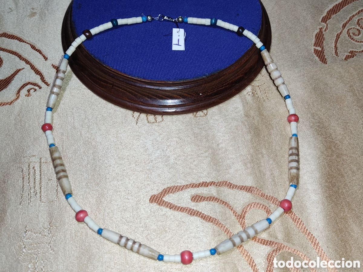 Joyeria: Collar de hueso a&ntilde;os 70. *T*