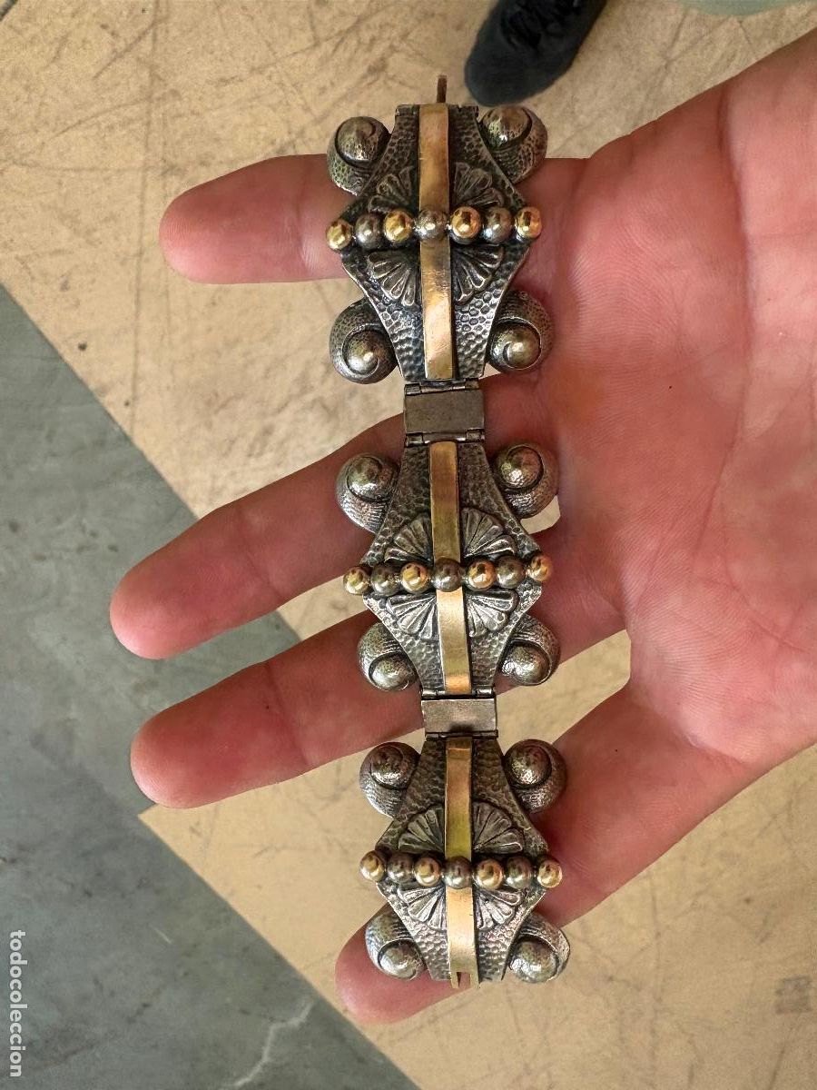 Joyeria: Importante pulsera modernista art dec&oacute; en plata y l&aacute;minado oro de gran calidad atribu&iuml;ble a Mercad&eacute;