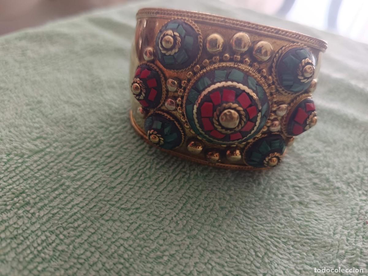 Joyeria: Brazalete r&iacute;gido artesanal
