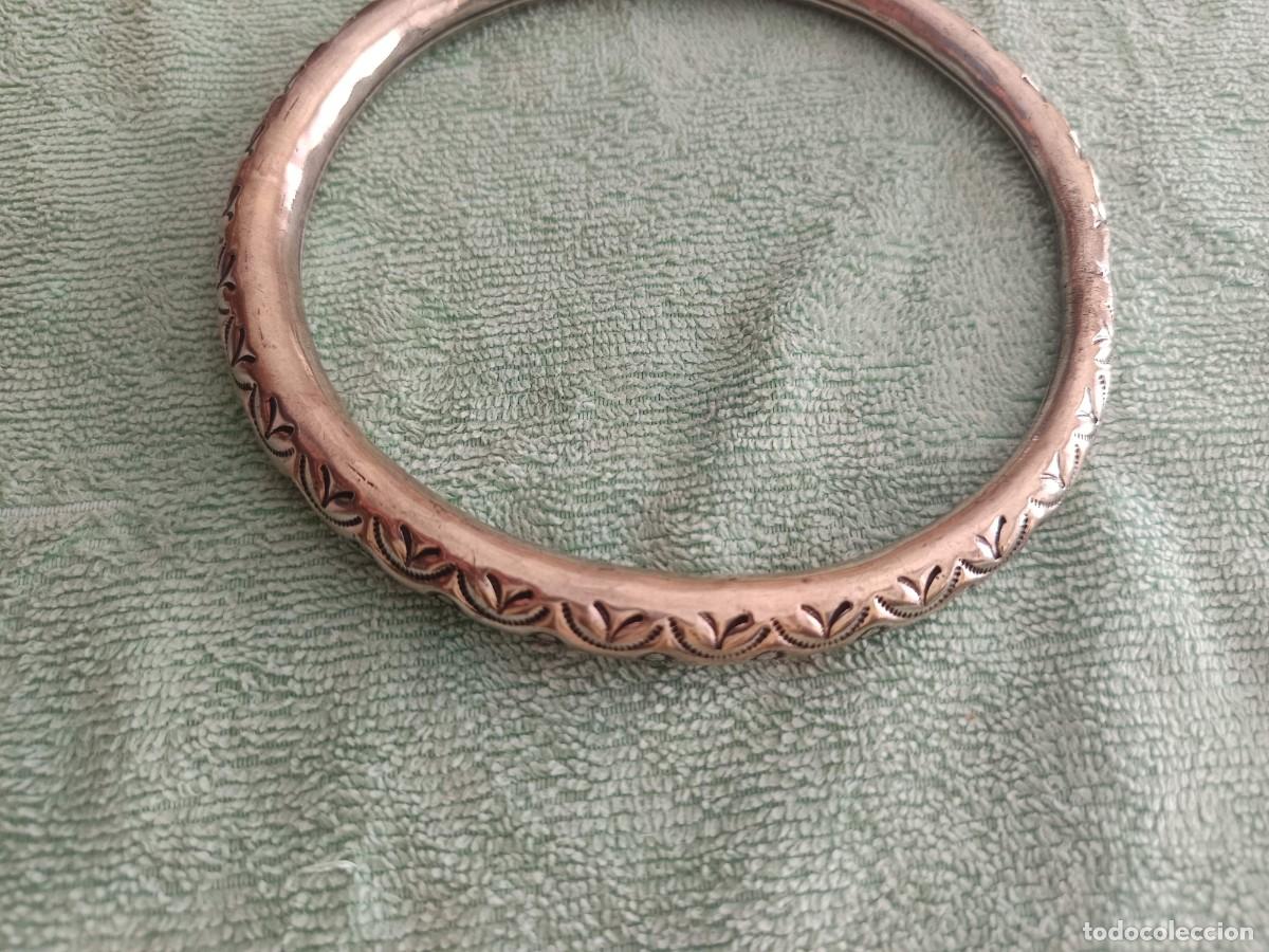 Joyeria: Brazalete r&iacute;gido tradicional de metal - Foto 2