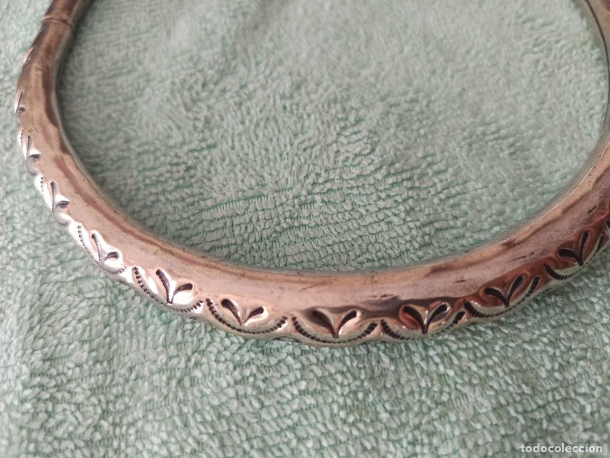 Joyeria: Brazalete r&iacute;gido tradicional de metal - Foto 4