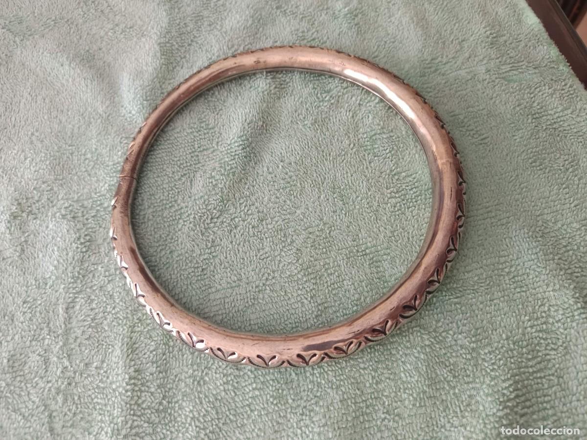 Joyeria: Brazalete r&iacute;gido tradicional de metal - Foto 5