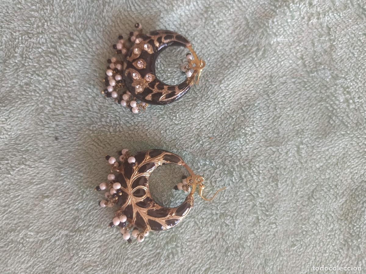 Joyeria: Pendientes artesanales tipo Chand Bali est&aacute;n elaborados en Rajast&aacute;n