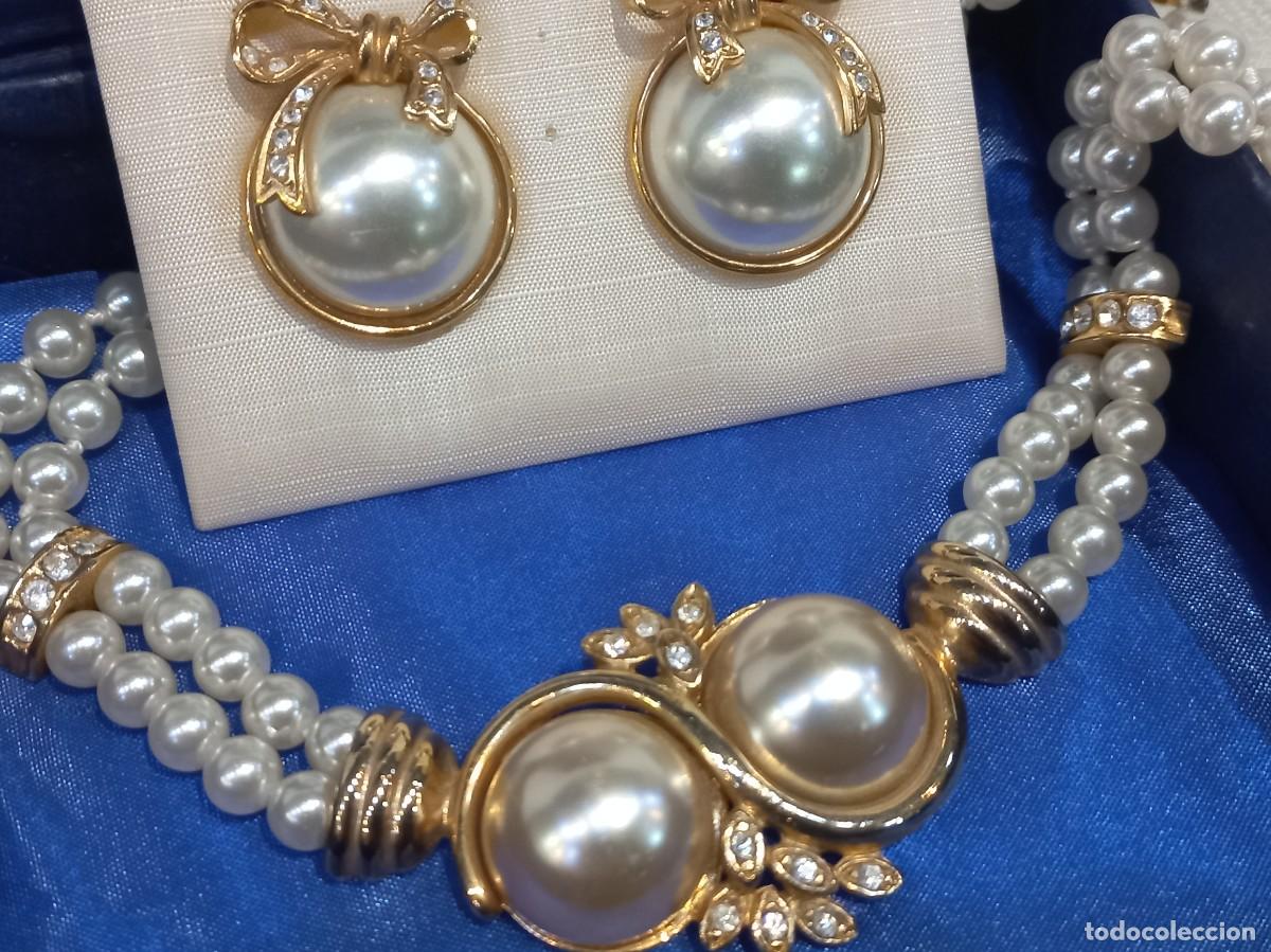 Joyeria: COLLAR PERLAS Y PENDIENTES (dos vueltas)Centro dos perlones planos