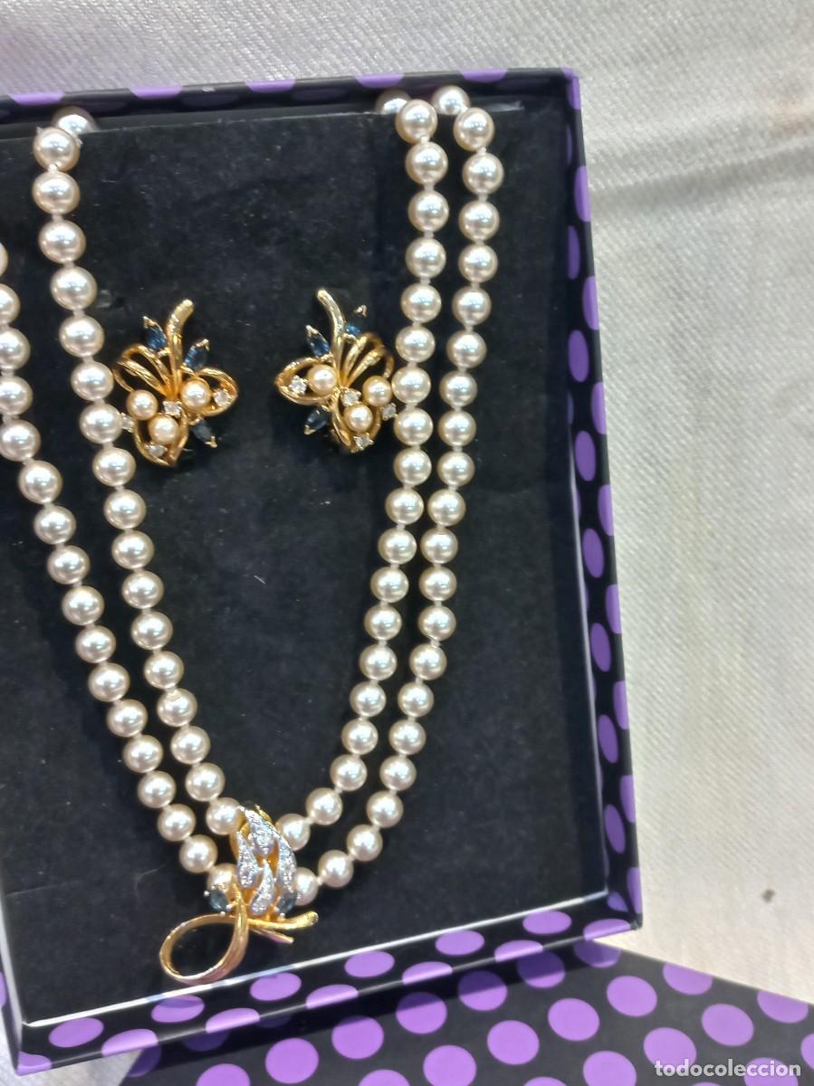 Joyeria: COLLAR PERLAS (dos vueltas) BROCHE (opcional) Y PENDIENTES flor-pedrer&iacute;a azul