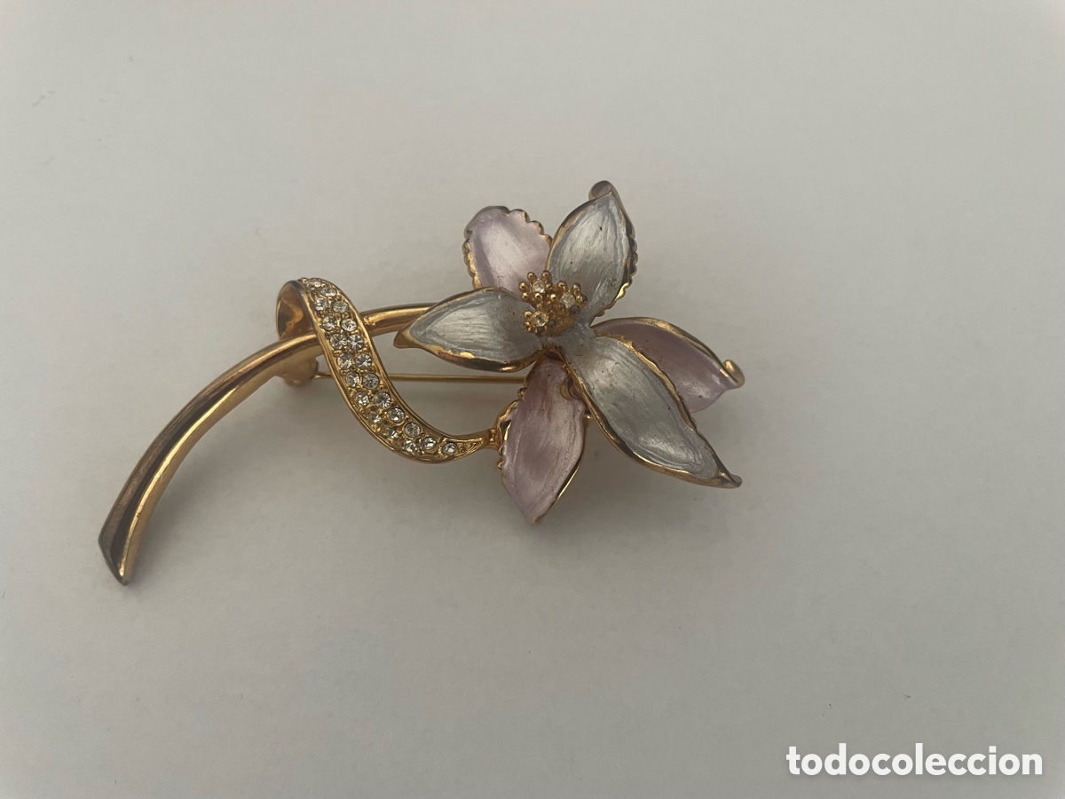 Joyeria: broche flor incrustado de cristales