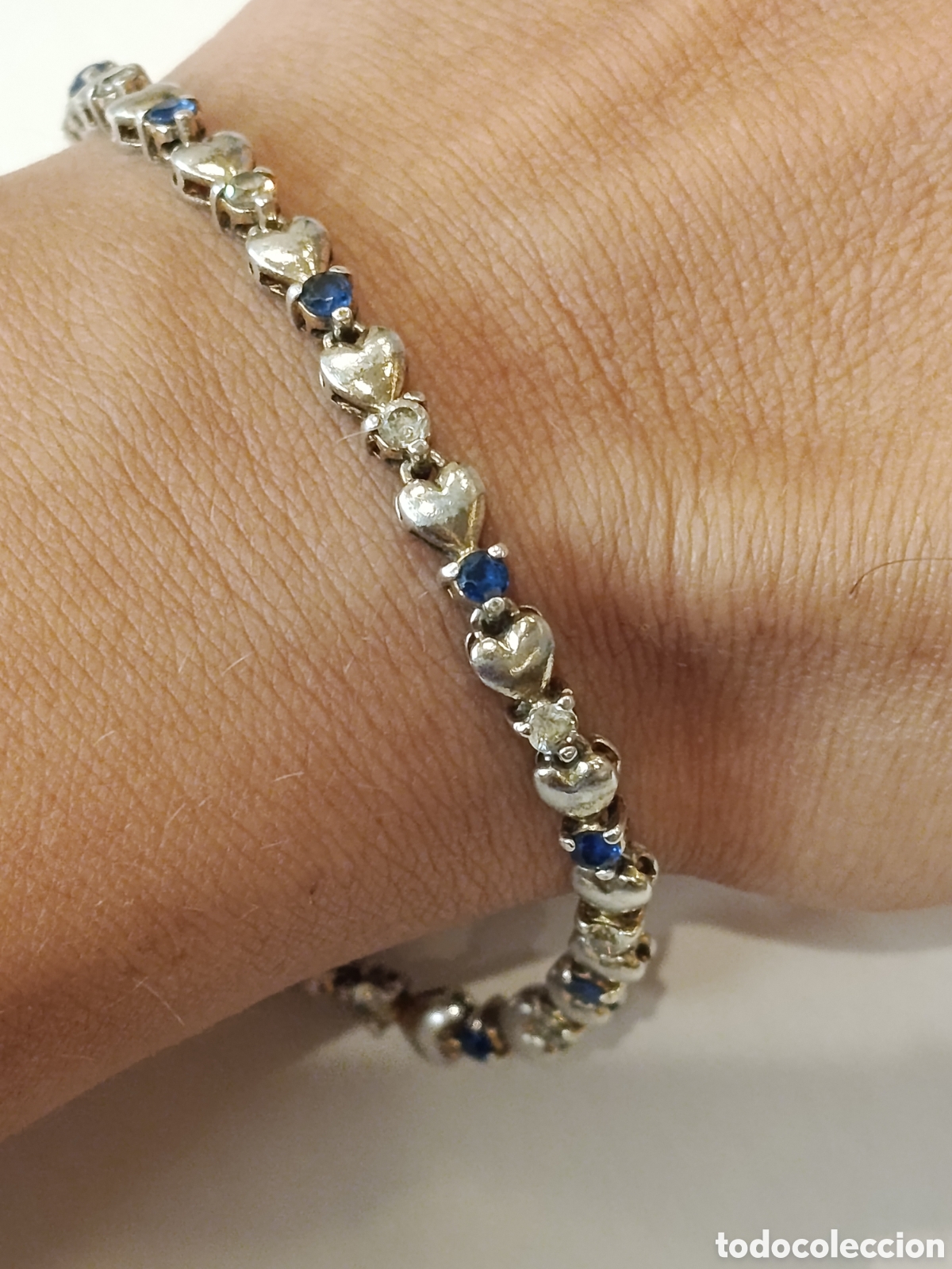 Joyeria: Pulsera de plata . Coraz&oacute;nes, circonitas y zafiros sint&eacute;ticos.