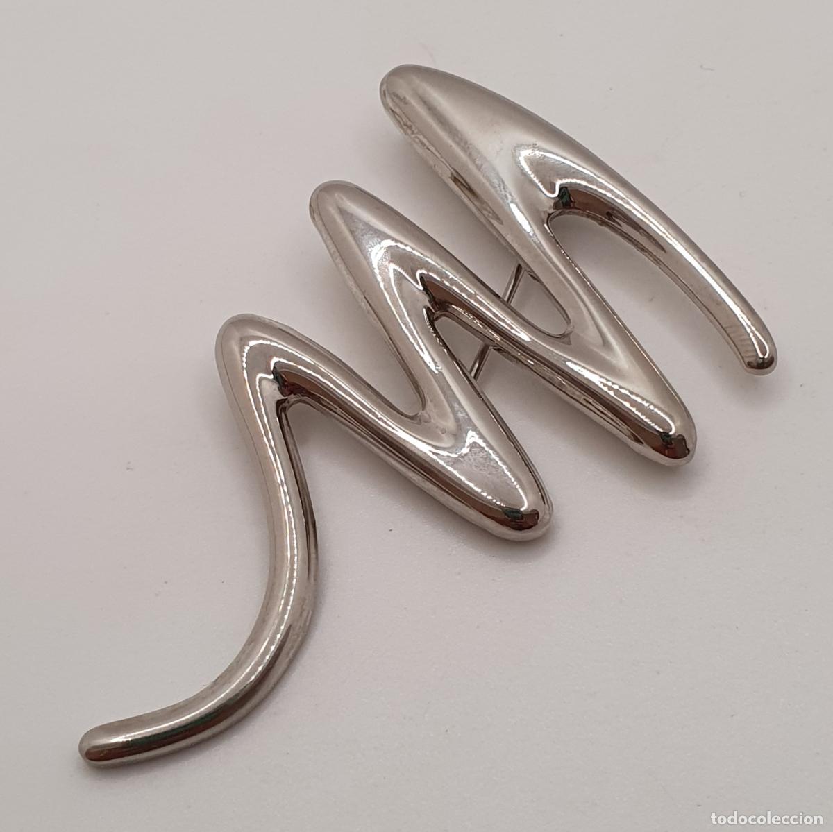 Joyeria: Sofisticado broche de dise&ntilde;o zigzag con acabados en plata. - Foto 4
