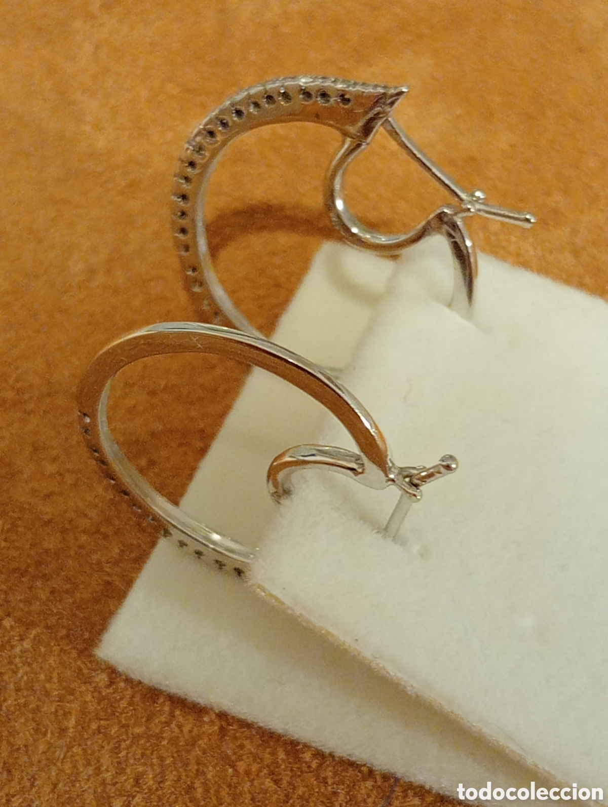 Joyeria: Pendientes aro oro blanco 18k (750) con diamantes &ndash; 6 gramos &ndash; Dise&ntilde;o elegante