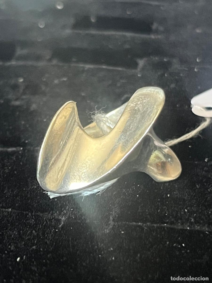 Joyeria: ANILLO DE DISE&Ntilde;O DE PLATA DE JOAQU&Iacute;N BERAO . MADRID